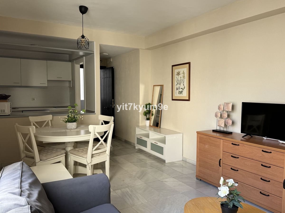 1 soveværelse Lejlighed til salg i Puerto Banus med swimmingpool - € 370.000 (Ref: 9626562)