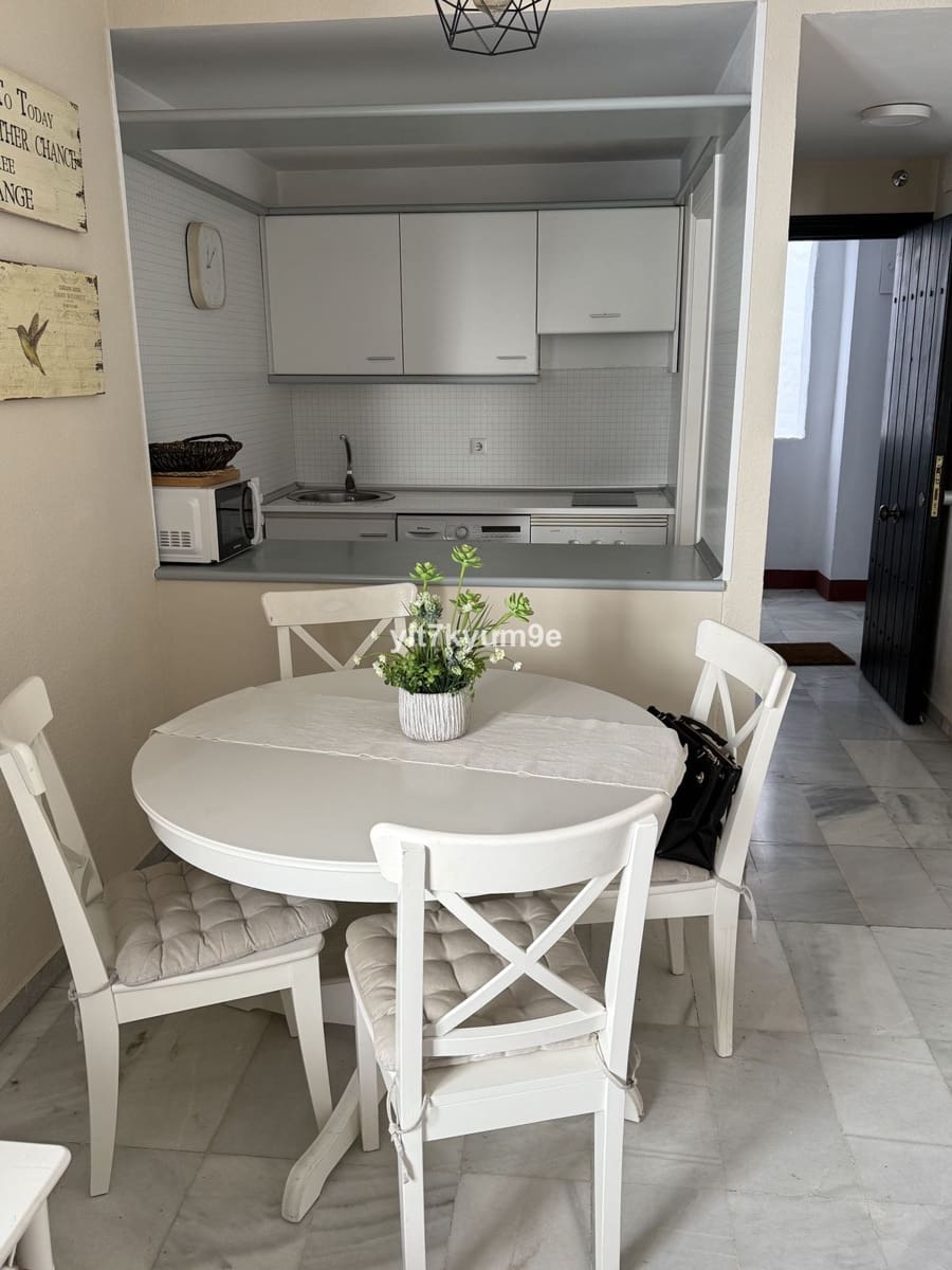 1 soveværelse Lejlighed til salg i Puerto Banus med swimmingpool - € 370.000 (Ref: 9626562)