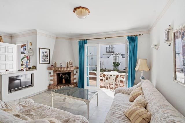 3 bedroom Townhouse for sale in La Cala de Mijas, Mijas with pool garage - € 649,000 (Ref: 9626728)