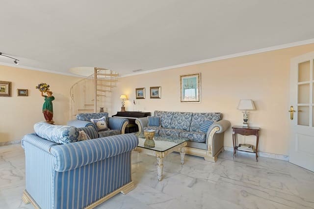 4 soverom Penthouse til salgs i Fuengirola med svømmebasseng - € 990 000 (Ref: 9631540)