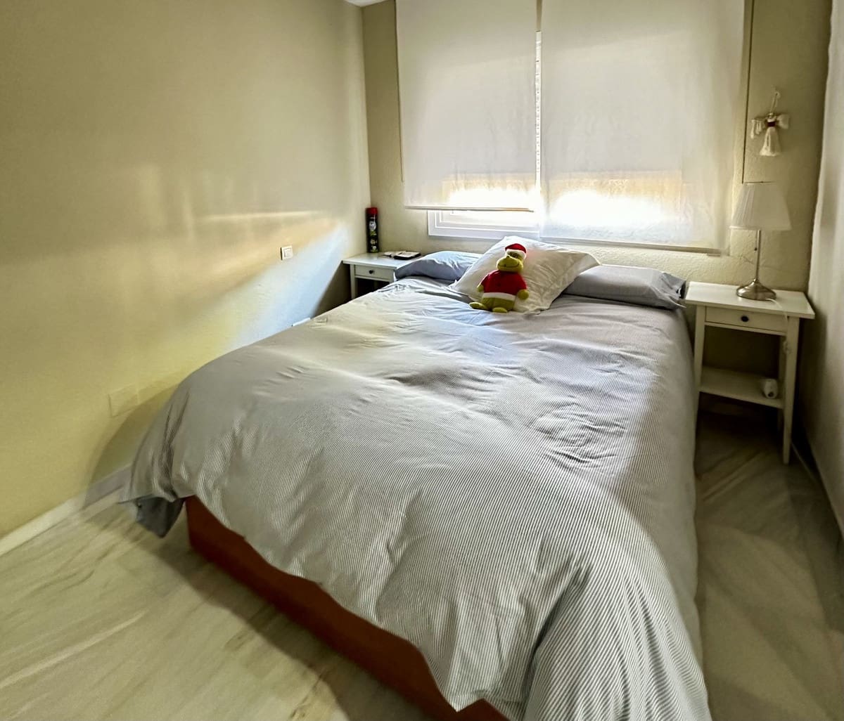 4 quarto Moradia Geminada para venda em Estepona com piscina garagem - 699 000 € (Ref: 9640623)