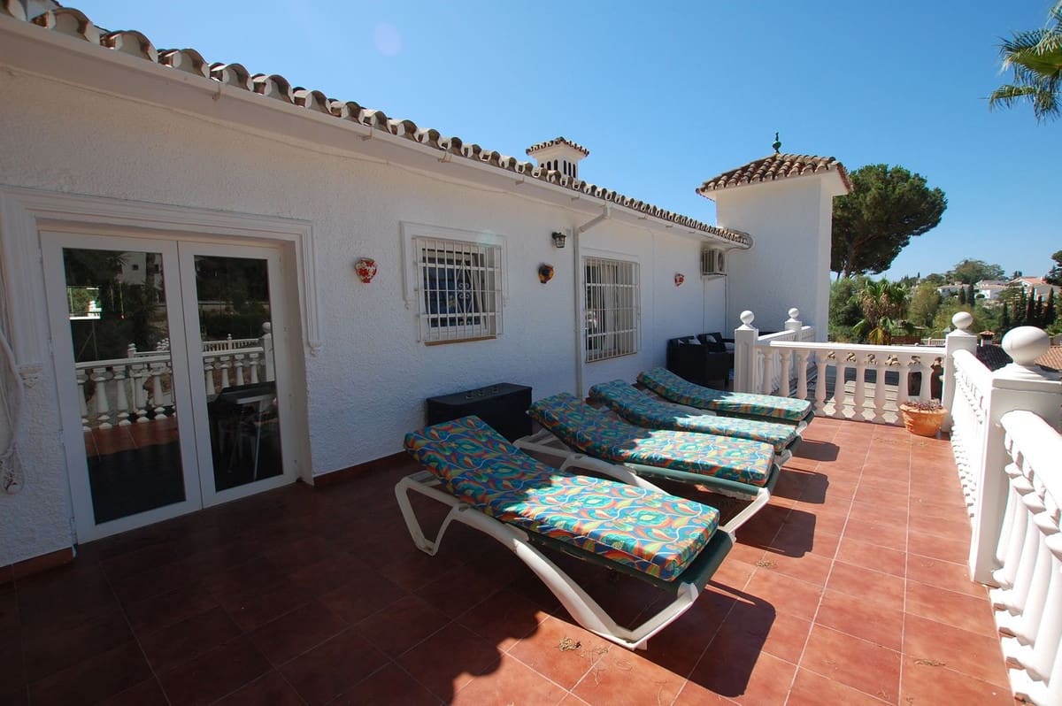 5 camera da letto Villa in vendita in Mijas Costa con piscina garage - 695.000 € (Rif: 9654119)