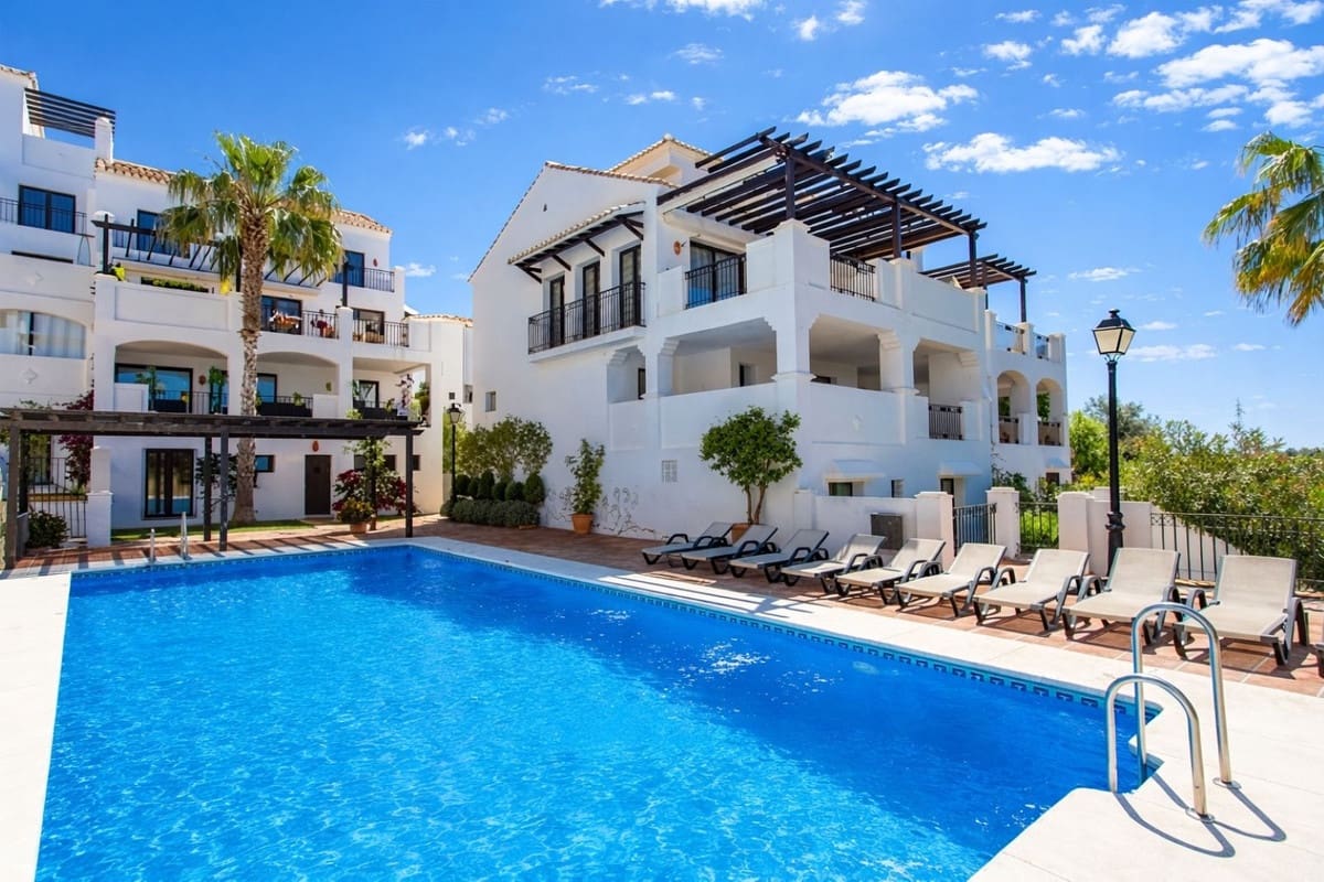 2 soveværelse Penthouse til salg i Marbella med swimmingpool garage - € 425.000 (Ref: 9656945)