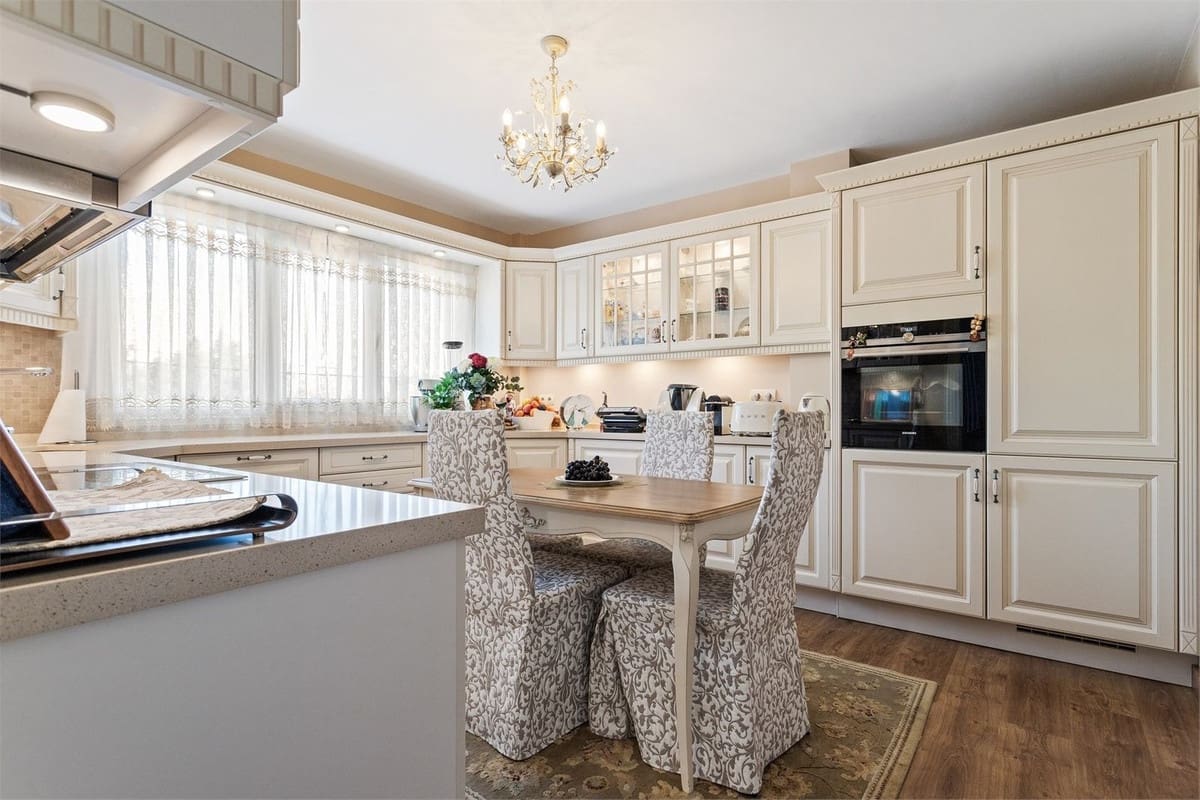 Casa de 4 habitaciones en Benalmádena en venta con garaje - 660.000 € (Ref: 9664063)