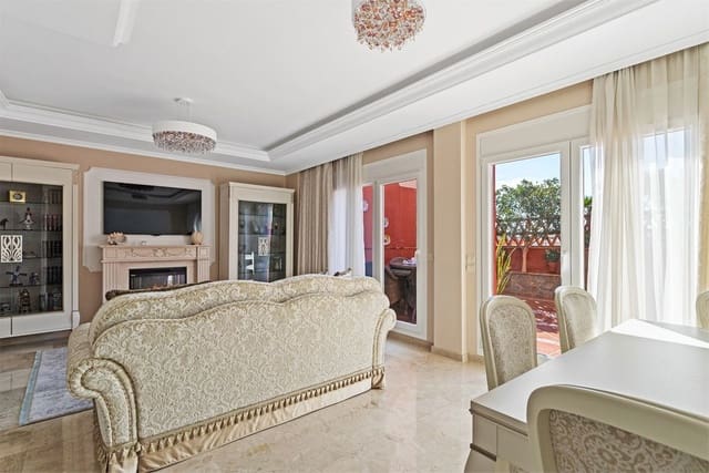 4 Zimmer Haus zu verkaufen in Benalmádena mit Garage - 660.000 € (Ref: 9664063)