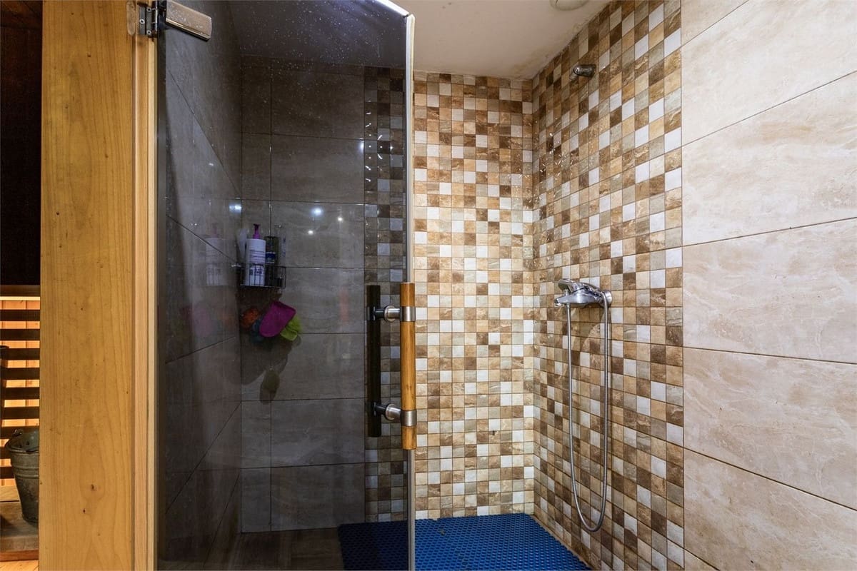 Casa de 4 habitaciones en Benalmádena en venta con garaje - 660.000 € (Ref: 9664063)