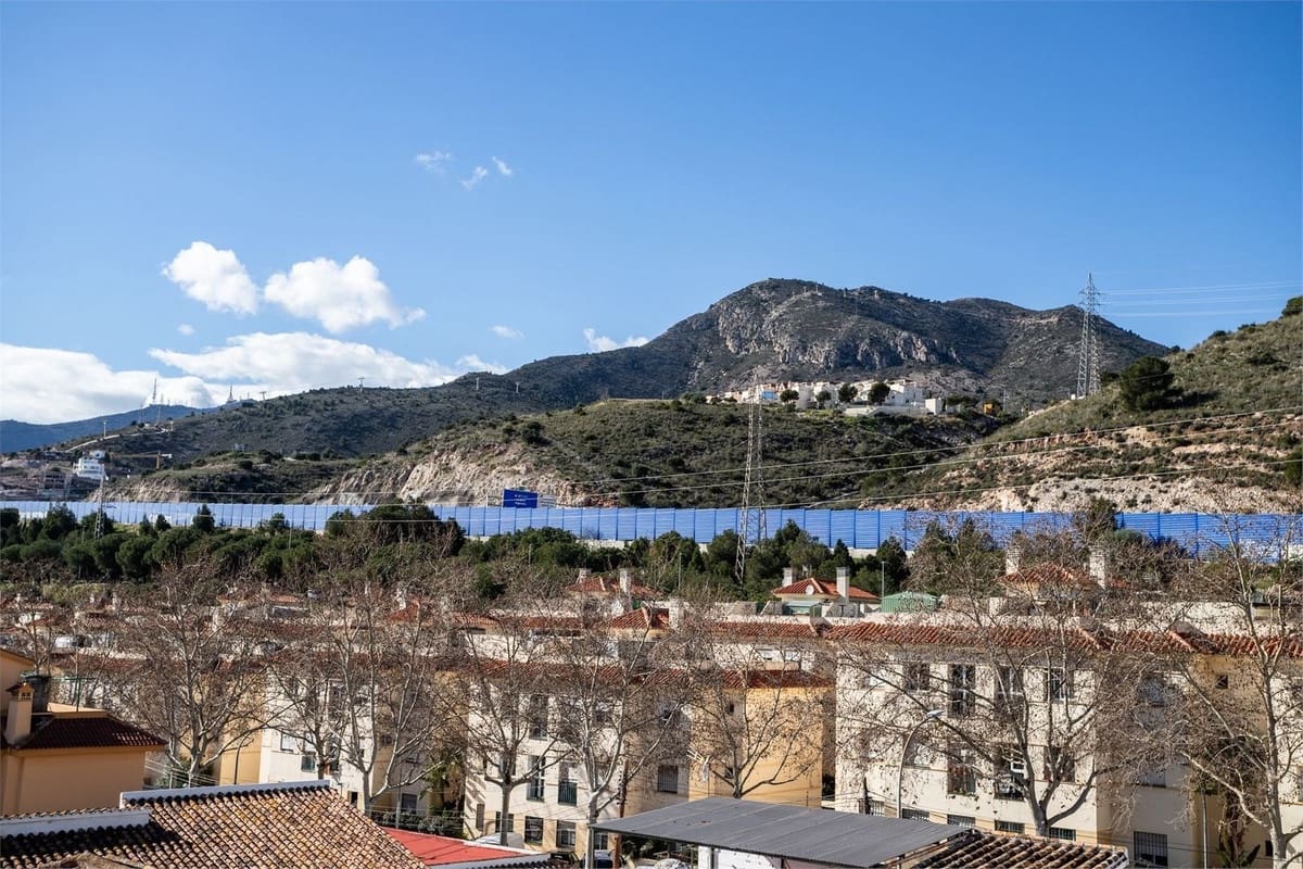 Casa de 4 habitaciones en Benalmádena en venta con garaje - 660.000 € (Ref: 9664063)