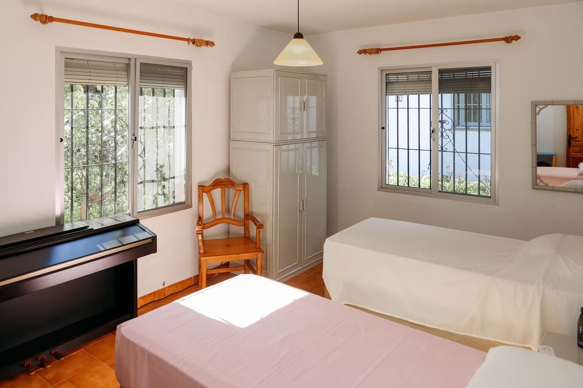 Finca/Casa Rural de 5 habitaciones en Alhaurín el Grande en venta con piscina garaje - 795.000 € (Ref: 9664066)