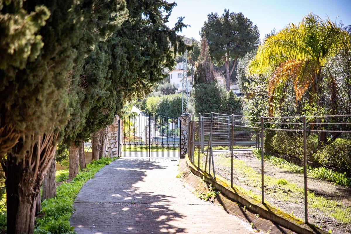Finca/Casa Rural de 5 habitaciones en Alhaurín el Grande en venta con piscina garaje - 795.000 € (Ref: 9664066)