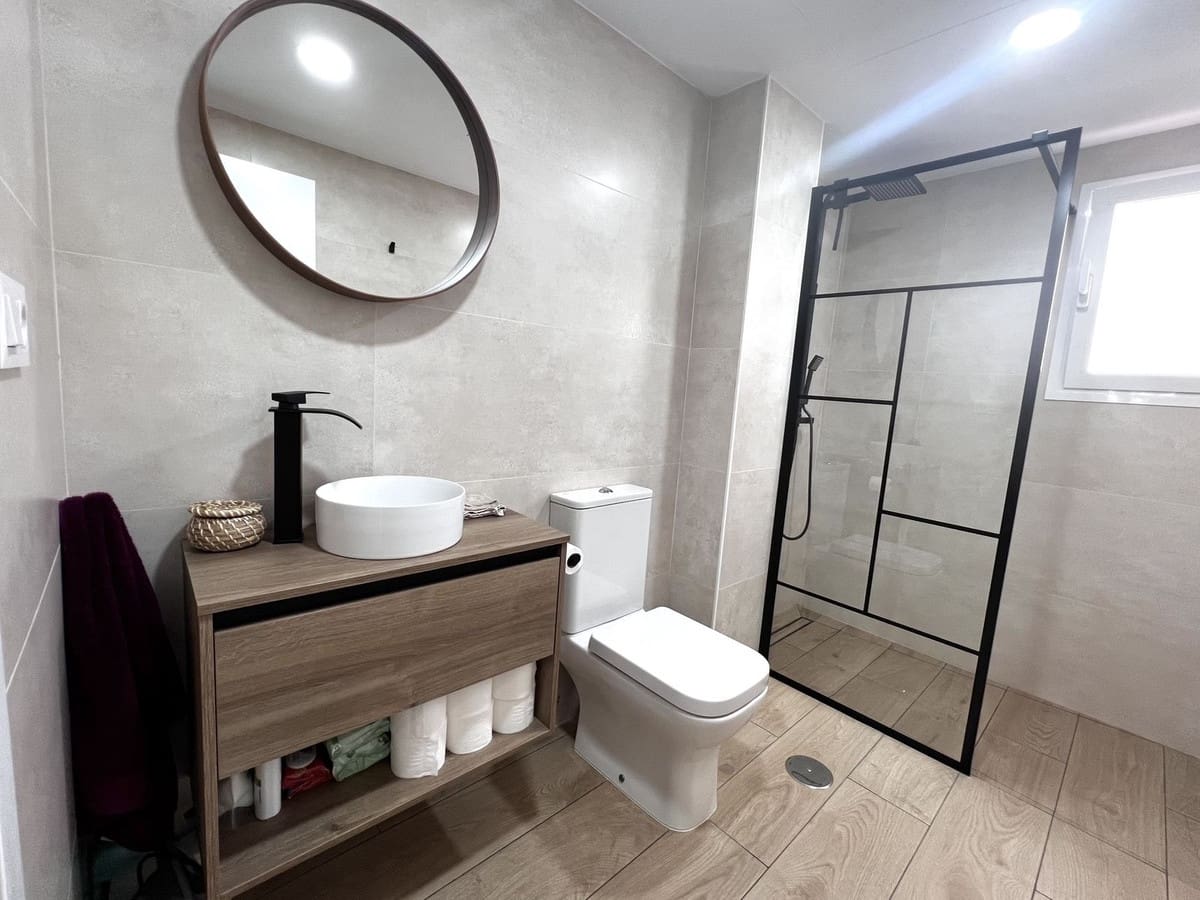 4 quarto Apartamento para venda em Estepona com piscina garagem - 584 000 € (Ref: 9664286)