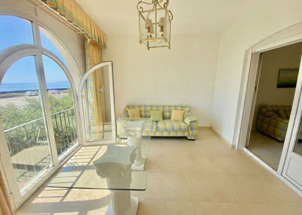 5 bedroom Townhouse for sale in Estepona with pool garage - € 895,000 (Ref: 9674811)