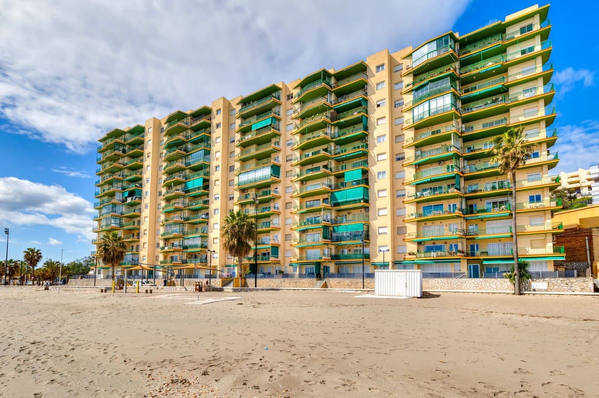 2 makuuhuone Huoneisto myytävänä paikassa Fuengirola mukana 
autotalli - 485 000 € (Ref: 9675091)