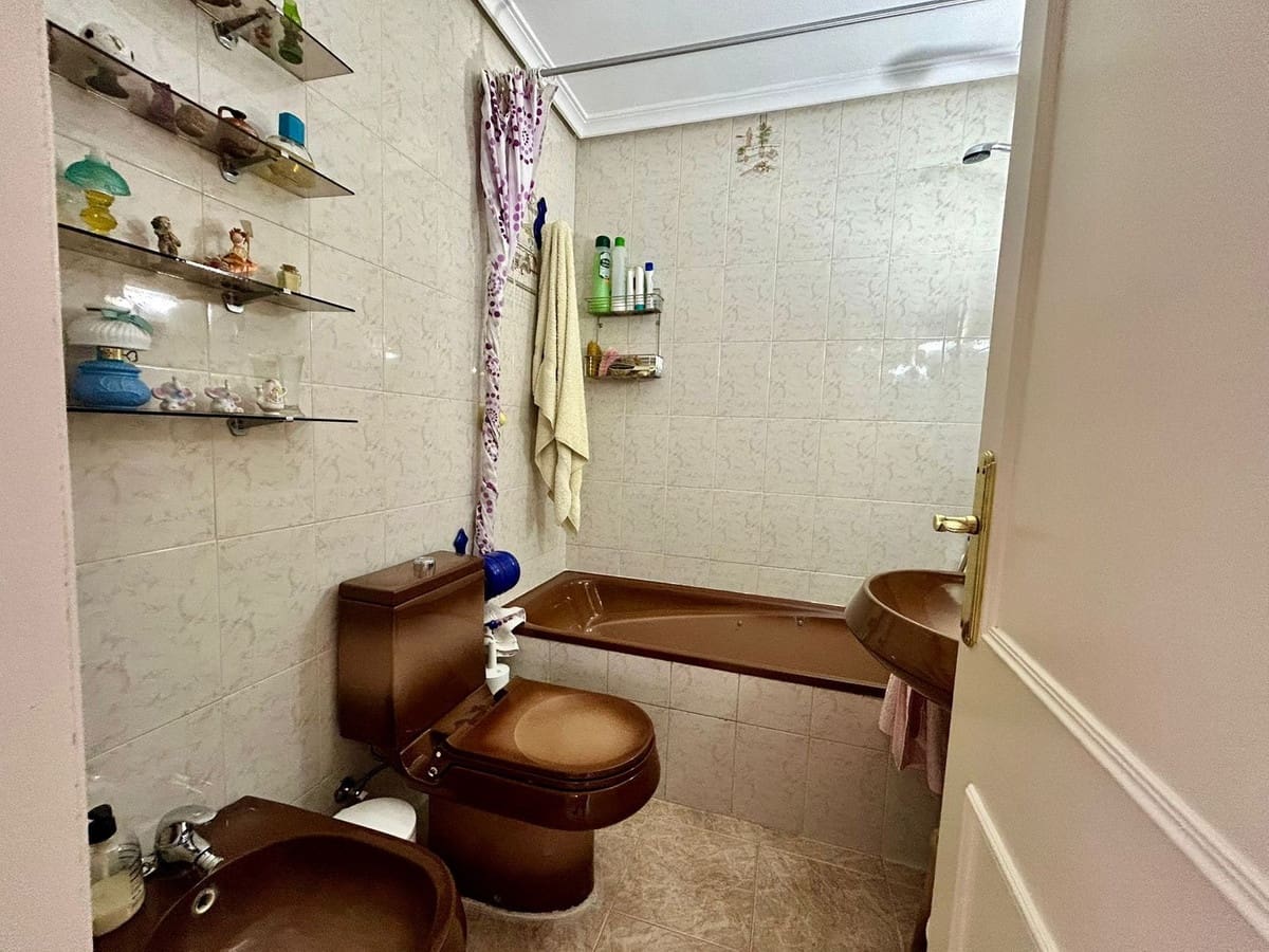 Casa de 4 habitaciones en Las Lagunas de Mijas en venta con piscina garaje - 375.000 € (Ref: 9675934)