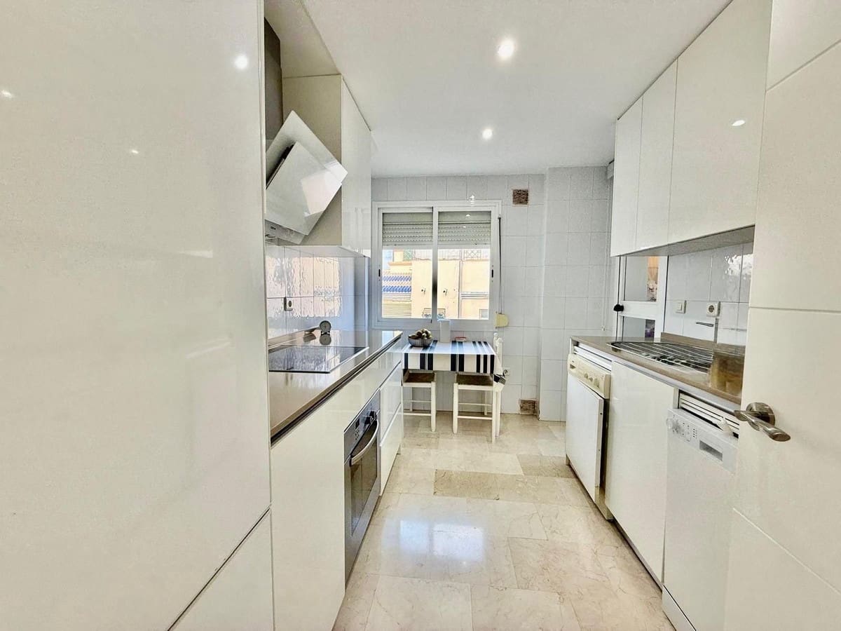 2 Zimmer Penthouse zu verkaufen in Benalmadena Costa mit Pool Garage - 449.000 € (Ref: 9676025)