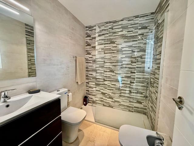 2 camera da letto Attico in vendita in Benalmadena Costa, Benalmádena con piscina garage - 449.000 € (Rif: 9676025)