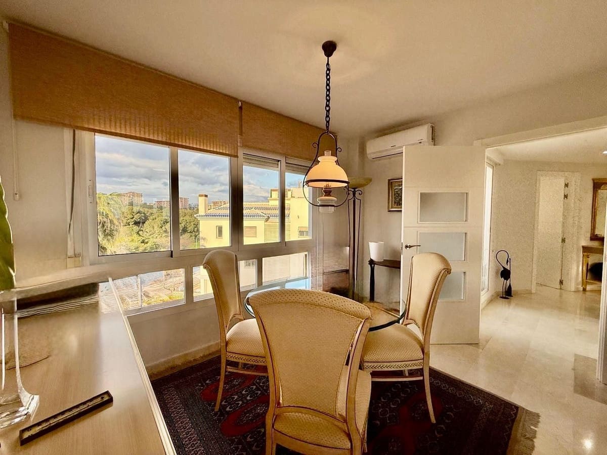 2 Zimmer Penthouse zu verkaufen in Benalmadena Costa mit Pool Garage - 449.000 € (Ref: 9676025)