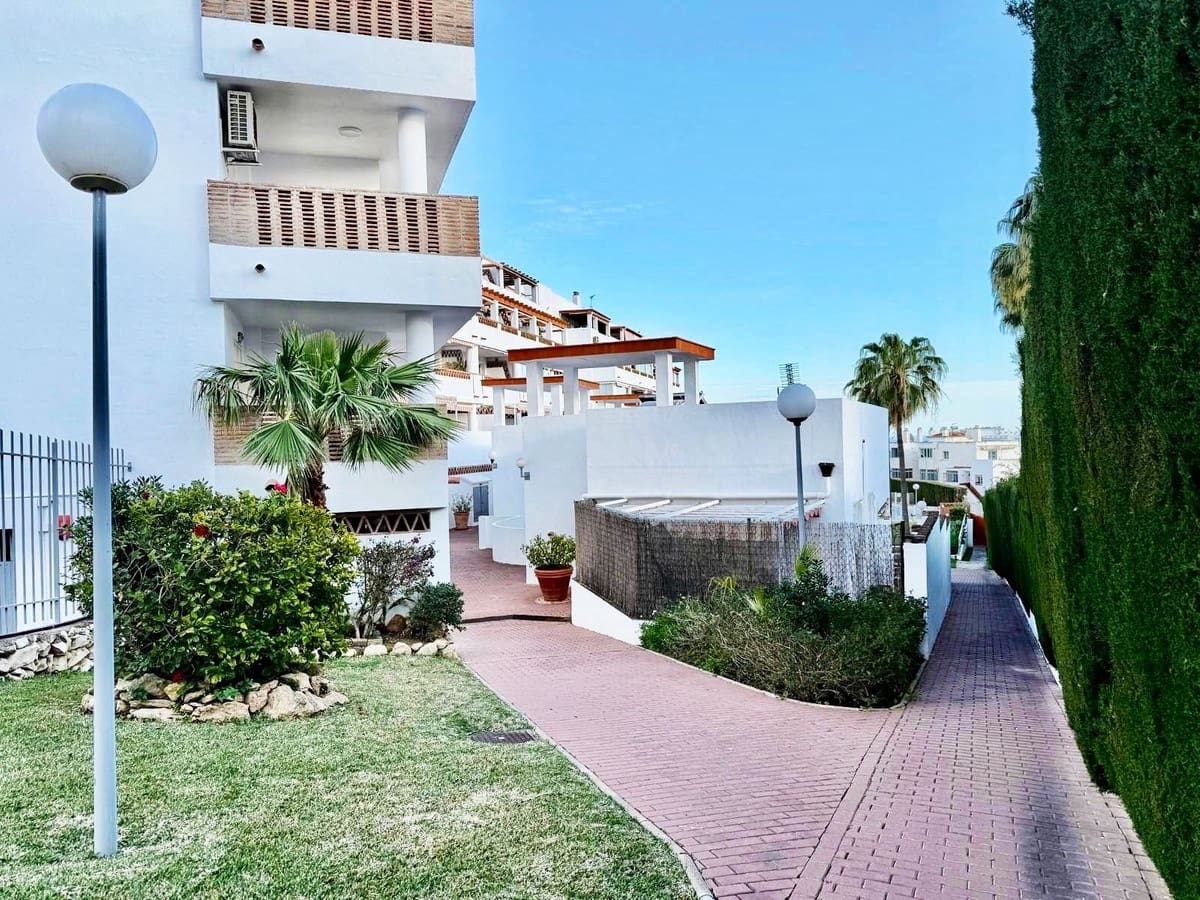 2 Zimmer Penthouse zu verkaufen in Benalmadena Costa mit Pool Garage - 449.000 € (Ref: 9676025)