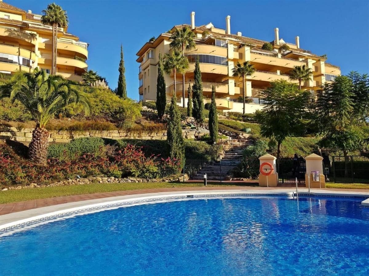 3 soveværelse Penthouse til salg i Elviria med swimmingpool garage - € 1.550.000 (Ref: 9676028)