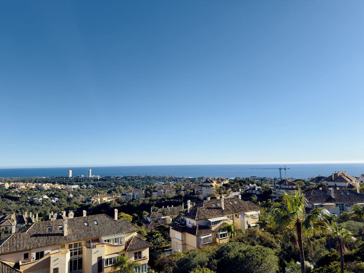 3 soveværelse Penthouse til salg i Elviria med swimmingpool garage - € 1.550.000 (Ref: 9676028)