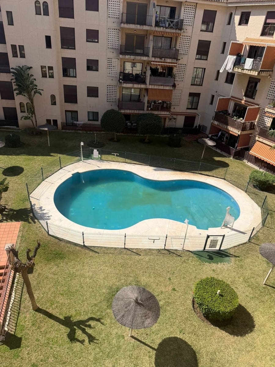 Studio te koop in San Luis de Sabinillas met zwembad - € 179.000 (Ref: 9676032)