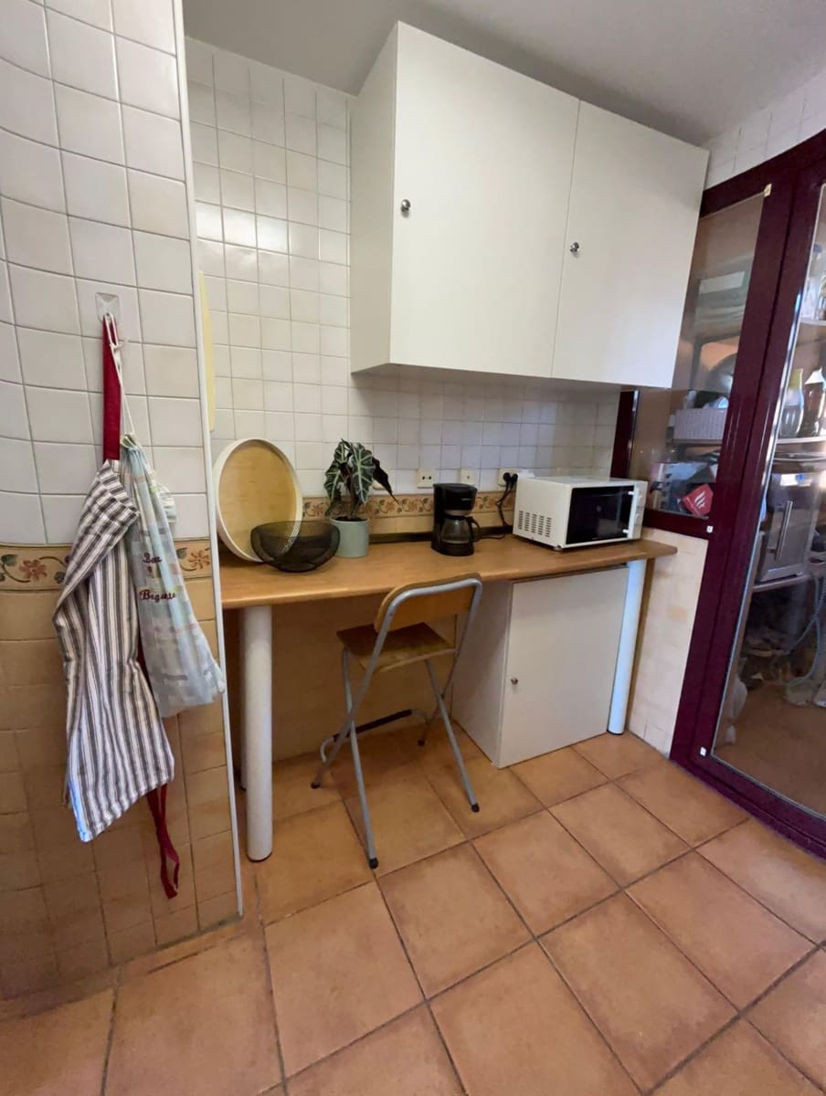 Apartamento de 2 habitaciones en Calahonda en venta con piscina garaje - 305.000 € (Ref: 9676283)