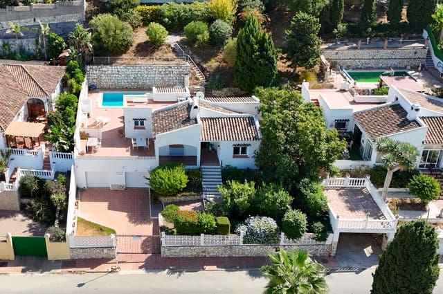 3 slaapkamer Villa te koop in Cerro del Aguila, Mijas met zwembad garage - € 699.000 (Ref: 9684151)