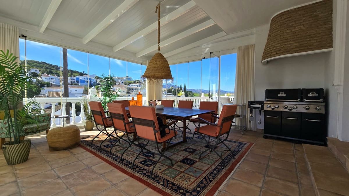 4 sovrum Villa till salu i Cerro del Aguila med pool garage - 995 000 € (Ref: 9684281)