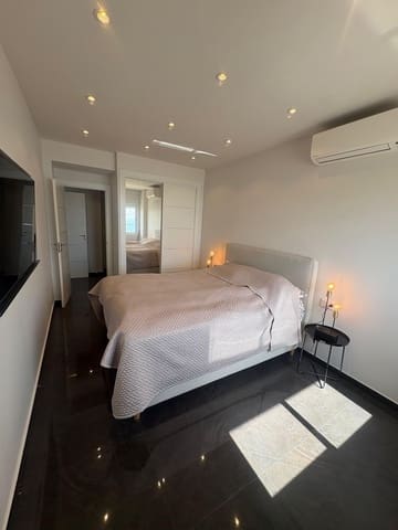 2 Zimmer Apartment zu verkaufen in Carvajal, Fuengirola mit Garage - 650.000 € (Ref: 9684377)
