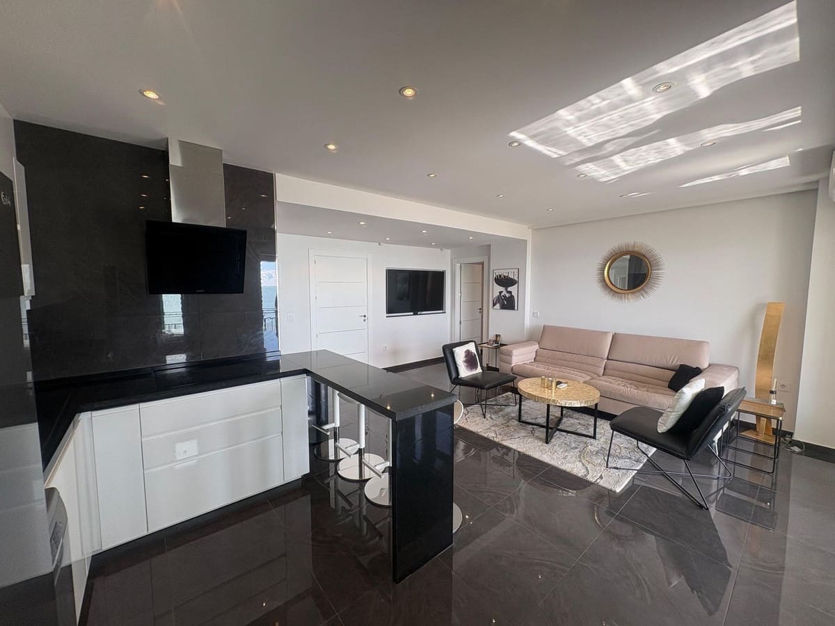 2 Zimmer Apartment zu verkaufen in Carvajal mit Garage - 650.000 € (Ref: 9684377)