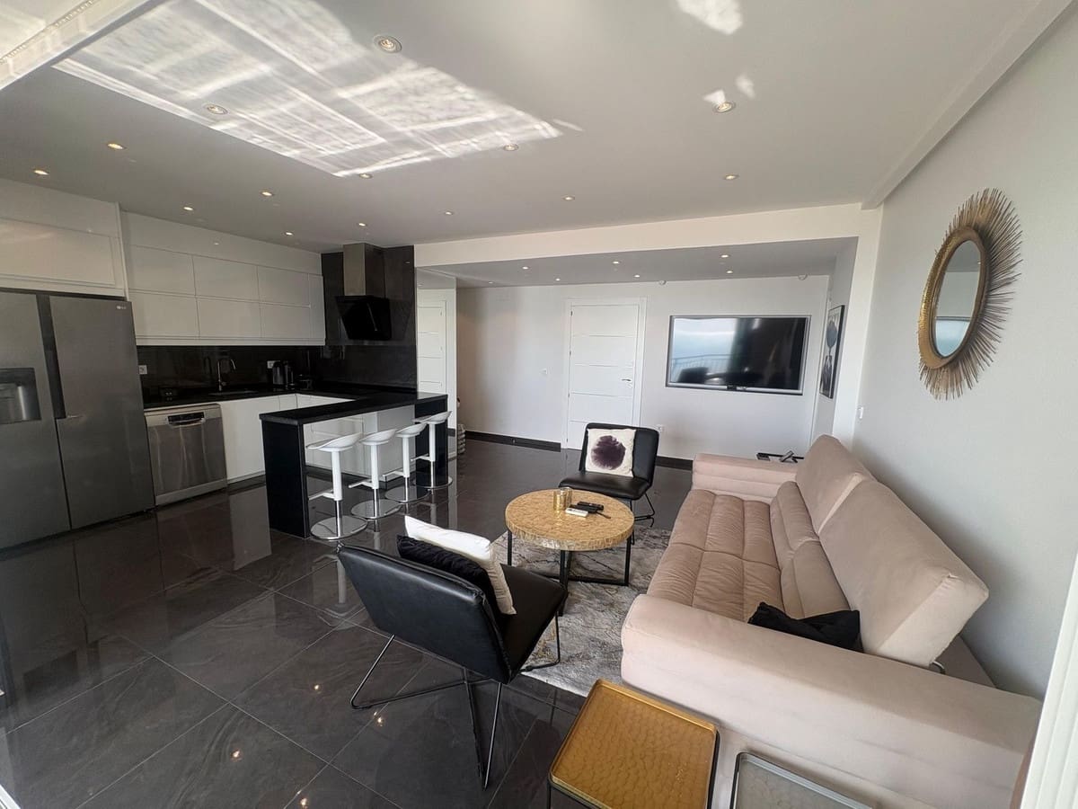 2 Zimmer Apartment zu verkaufen in Carvajal mit Garage - 650.000 € (Ref: 9684377)