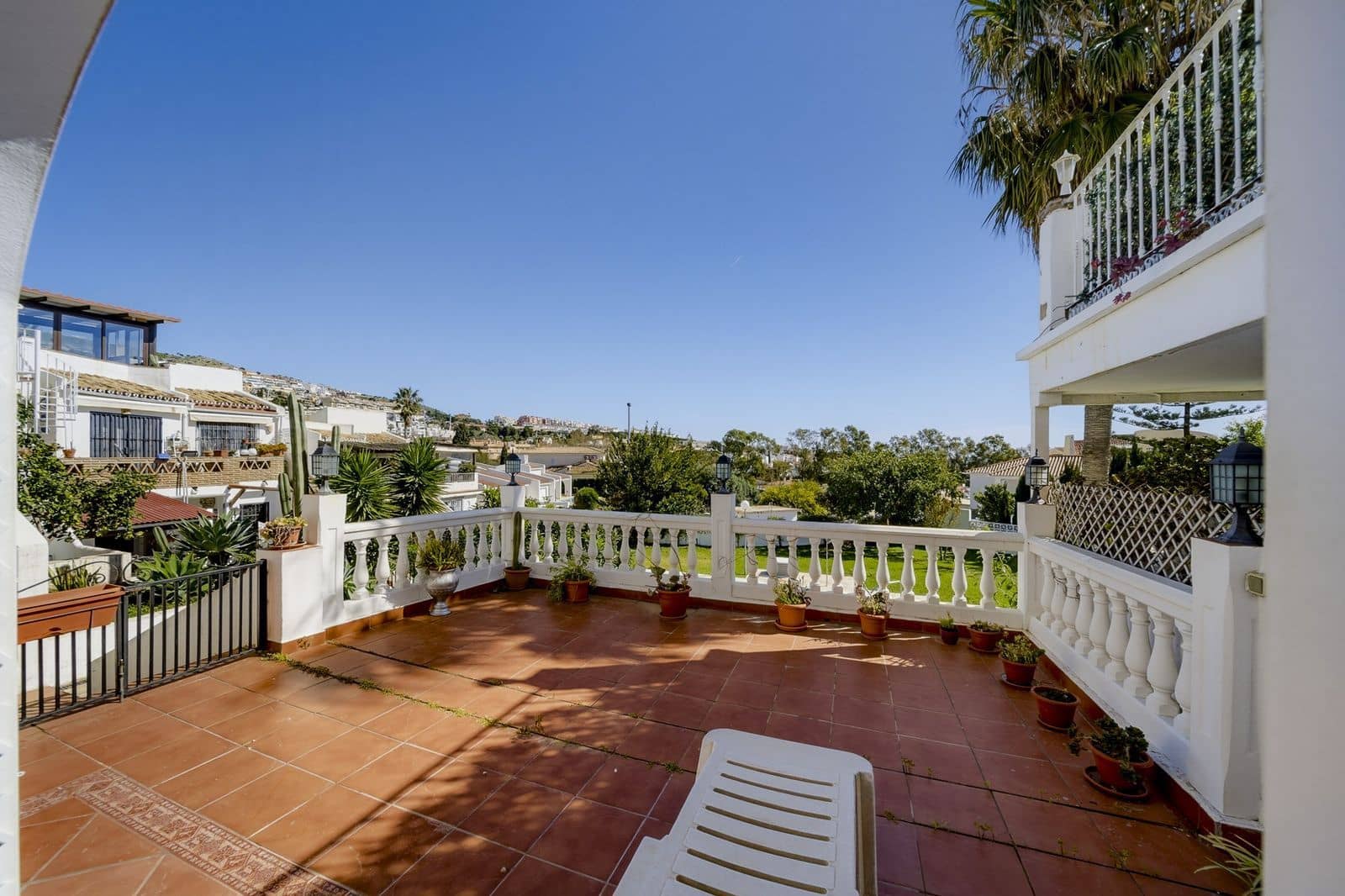 3 soverom Hus til salgs i Benalmadena Costa med svømmebasseng - € 387 500 (Ref: 9684381)