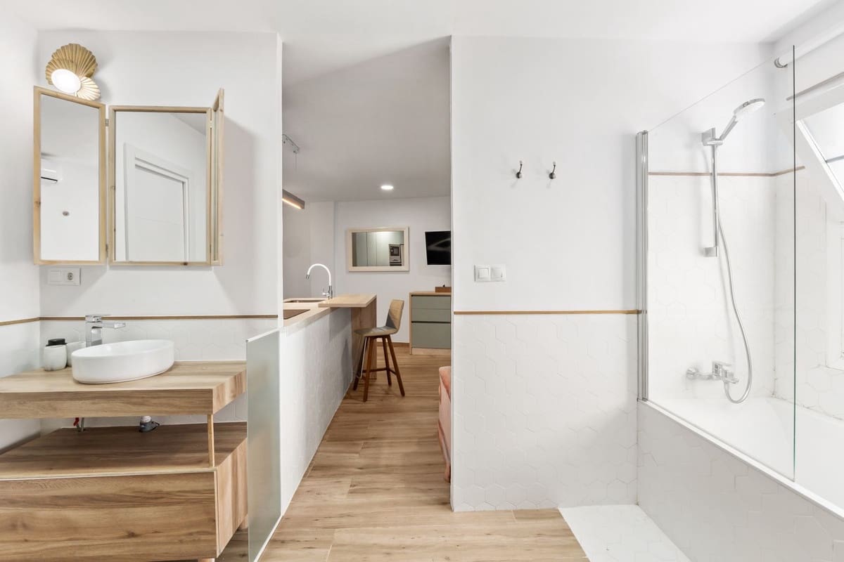 Apartamento para venda em Marbella com piscina garagem - 639 000 € (Ref: 9684393)