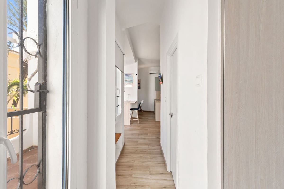 Apartamento para venda em Marbella com piscina garagem - 639 000 € (Ref: 9684393)