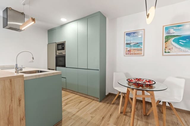 Apartament na sprzedaż w Cabopino - Artola, Marbella z basenem garażem - 639 000 € (Ref: 9684393)