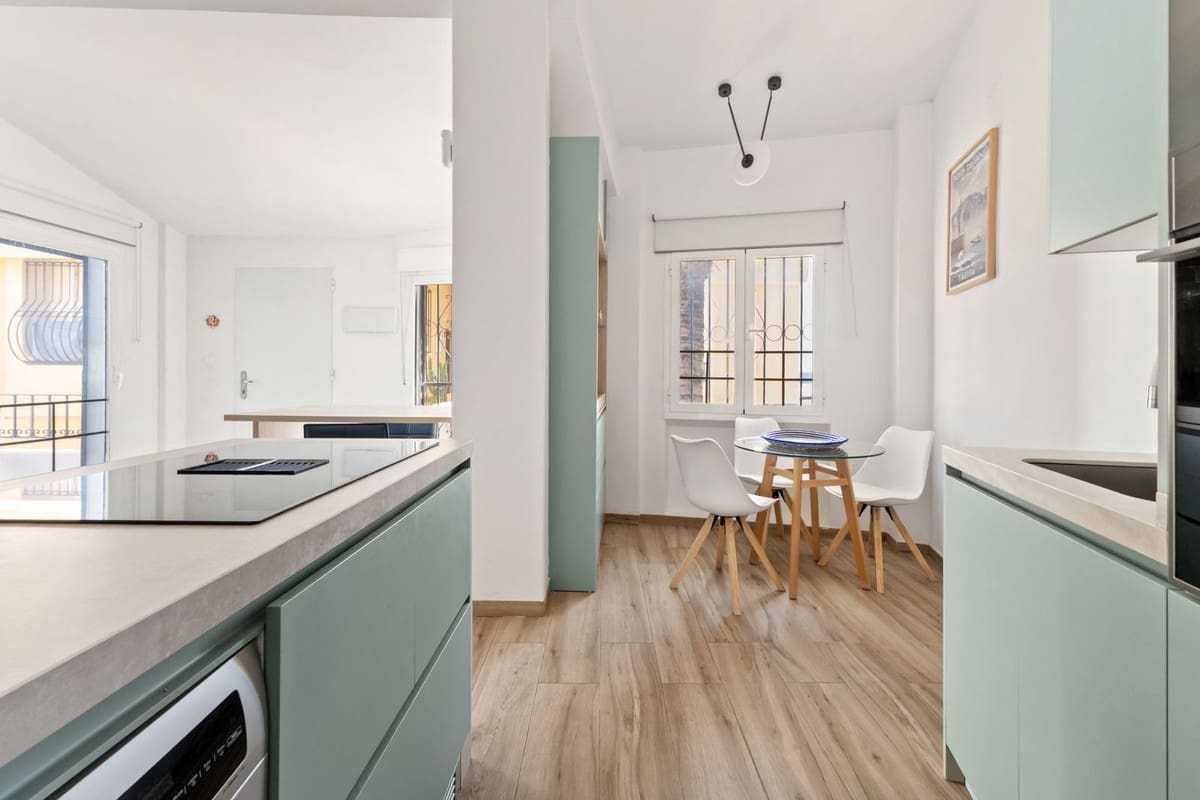 Apartamento para venda em Marbella com piscina garagem - 639 000 € (Ref: 9684393)