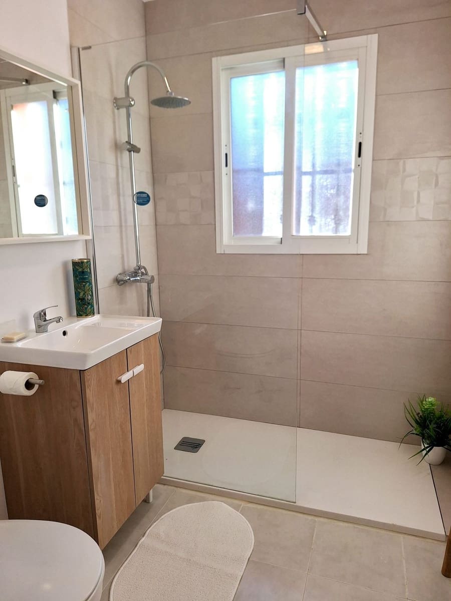 2 soveværelse Lejlighed til salg i Manilva med swimmingpool garage - € 250.000 (Ref: 9685132)