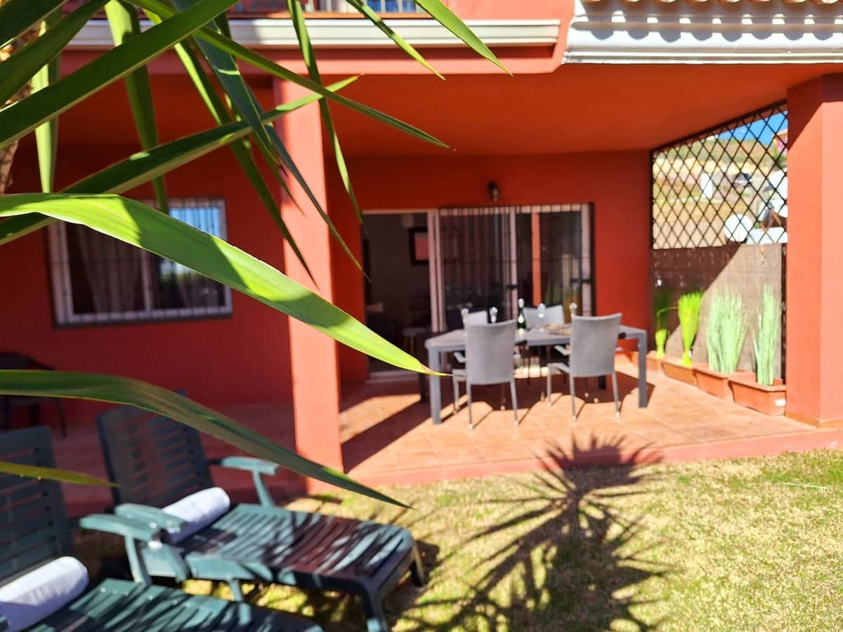 2 soveværelse Lejlighed til salg i Manilva med swimmingpool garage - € 250.000 (Ref: 9685132)