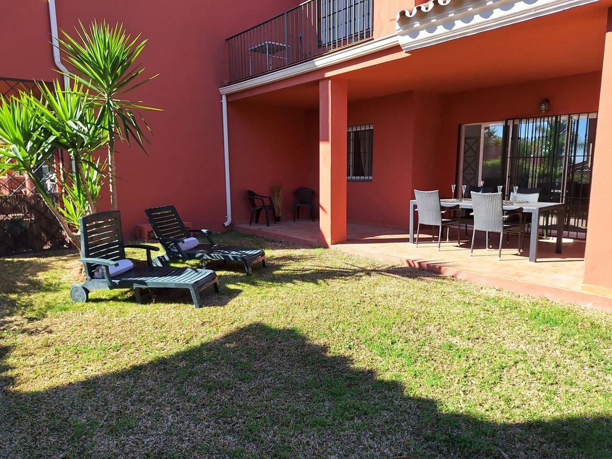 2 soveværelse Lejlighed til salg i Manilva med swimmingpool garage - € 250.000 (Ref: 9685132)