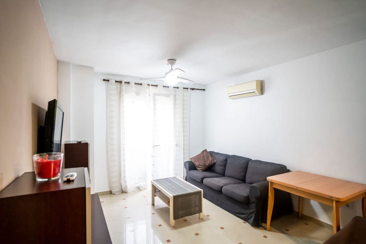 2 bedroom Apartment for sale in Las Lagunas de Mijas - € 215,000 (Ref: 9685135)