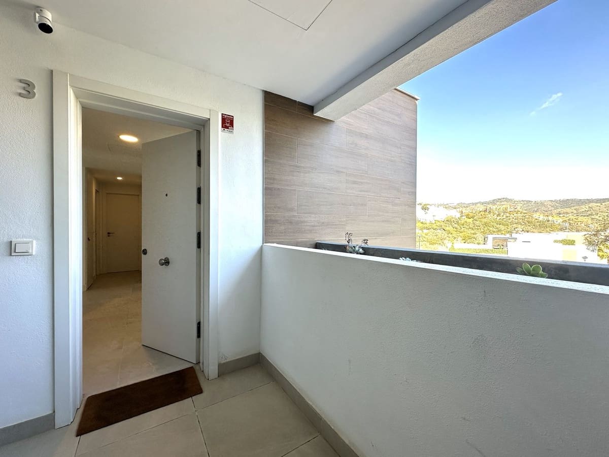 2 quarto Penthouse para venda em Marbella com piscina garagem - 899 000 € (Ref: 9685532)