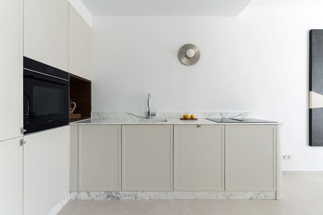 Ático de 3 habitaciones en Nueva Andalucia, Marbella en venta con piscina garaje - 1.795.000 € (Ref: 9691369)