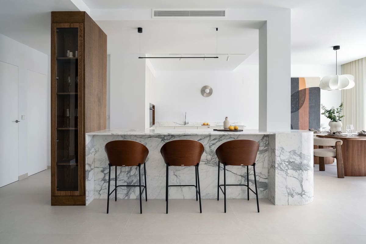 Ático de 3 habitaciones en Nueva Andalucia en venta con piscina garaje - 1.795.000 € (Ref: 9691369)