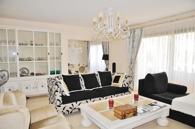 4 makuuhuone Kattohuoneisto myytävänä paikassa Benahavís mukana uima-altaan - 1 790 000 € (Ref: 9691428)