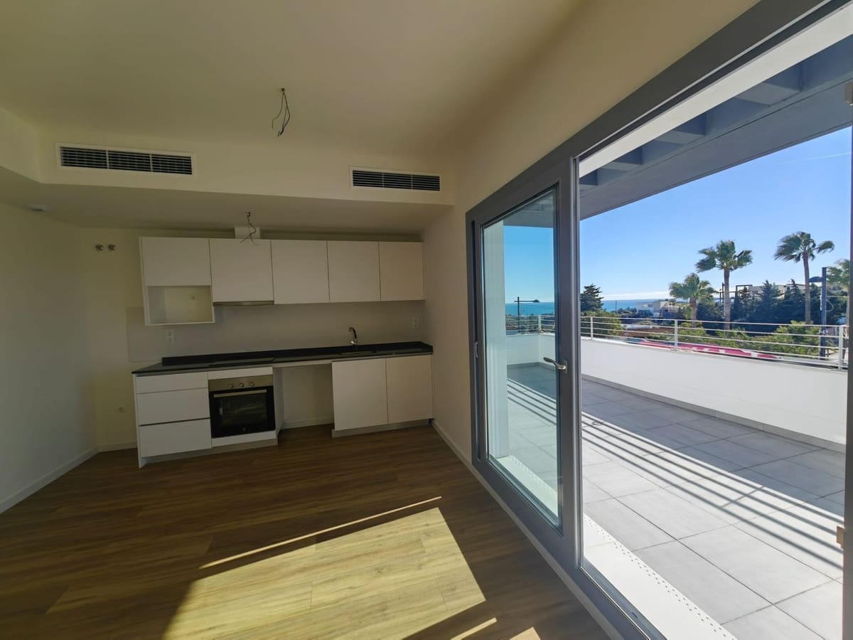 2 sovrum Takvåning till salu i Estepona med pool garage - 545 000 € (Ref: 9691504)
