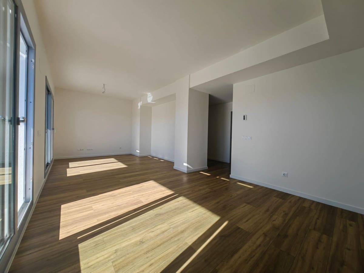 2 sovrum Takvåning till salu i Estepona med pool garage - 545 000 € (Ref: 9691504)