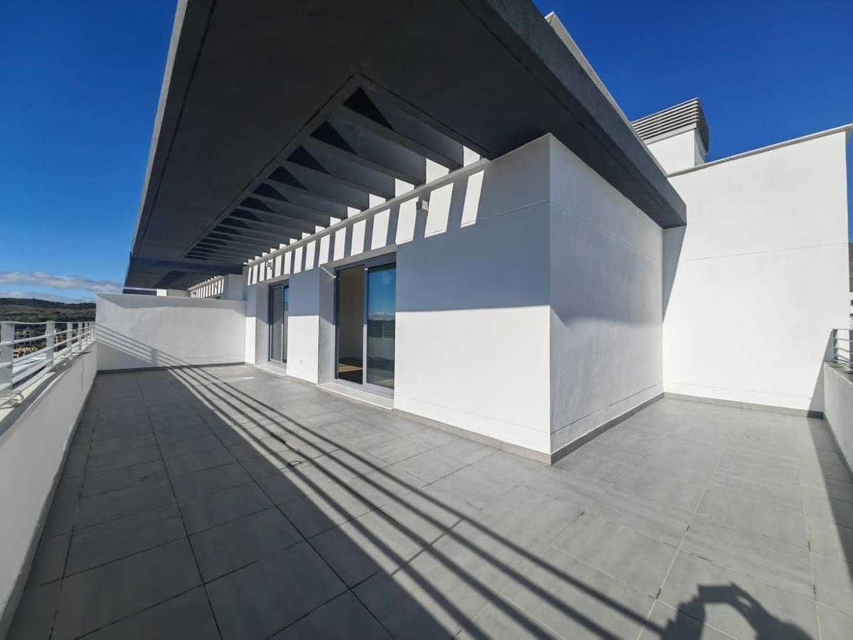 2 sovrum Takvåning till salu i Estepona med pool garage - 545 000 € (Ref: 9691504)