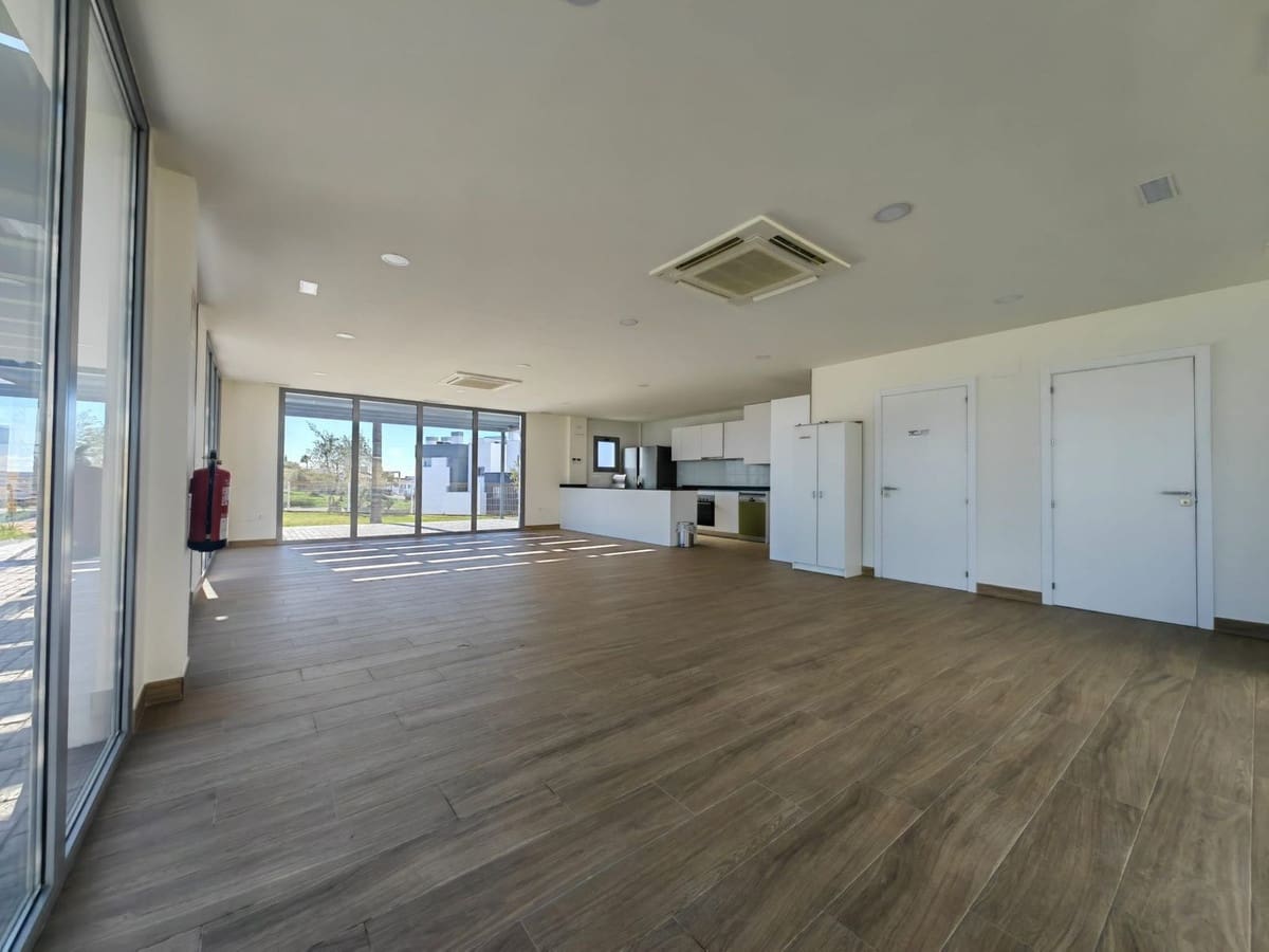 2 sovrum Takvåning till salu i Estepona med pool garage - 545 000 € (Ref: 9691504)