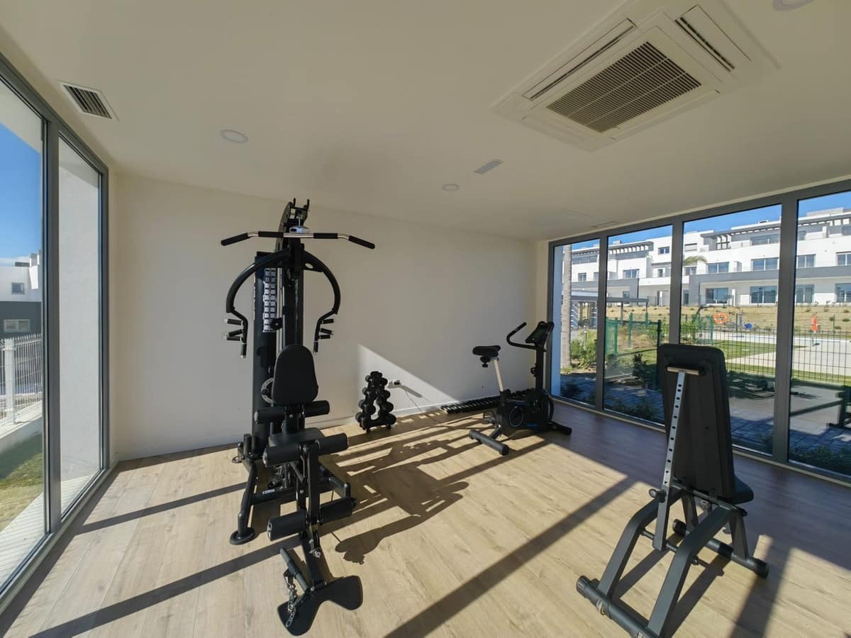 2 sovrum Takvåning till salu i Estepona med pool garage - 545 000 € (Ref: 9691504)