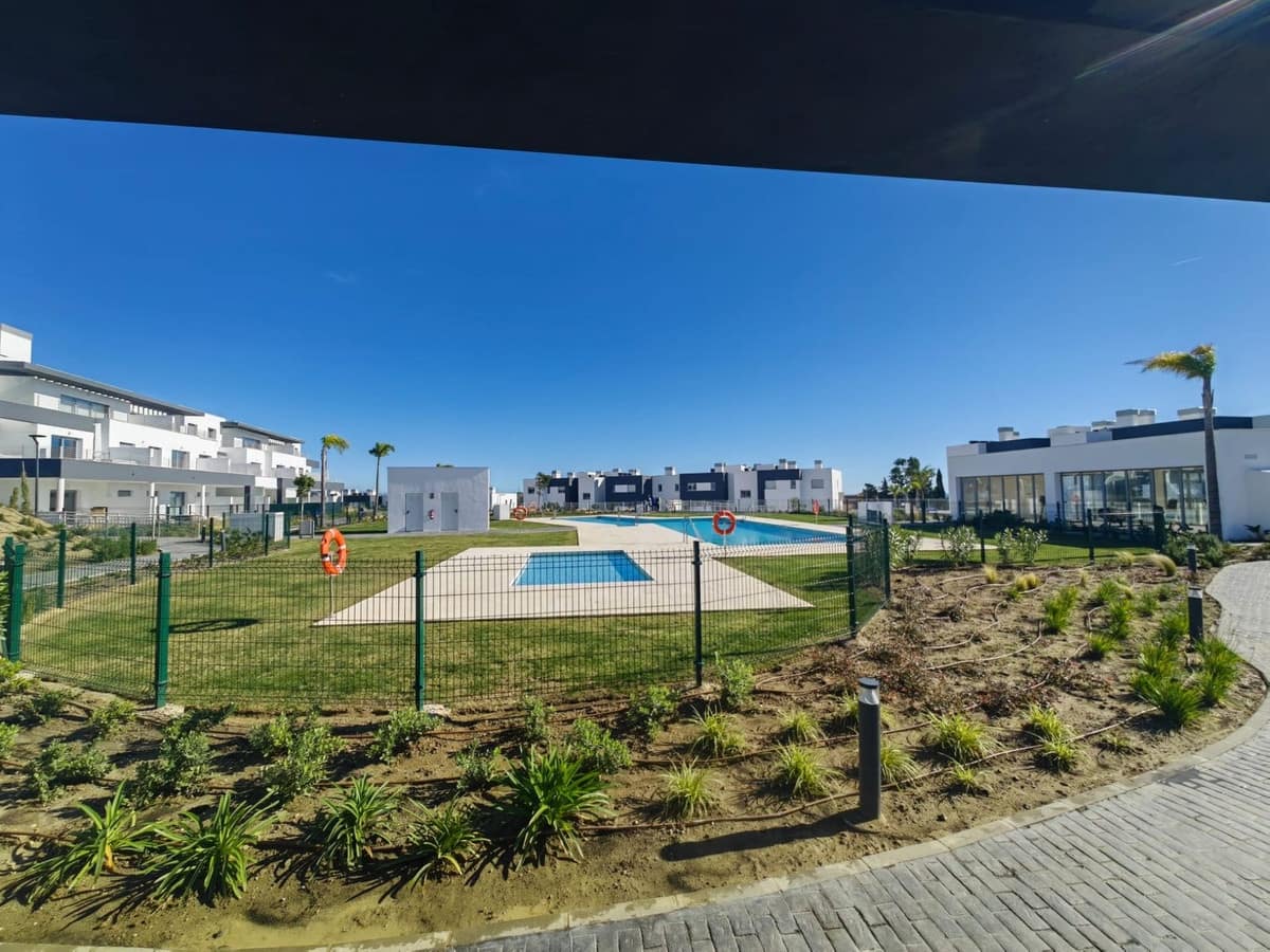 2 sovrum Takvåning till salu i Estepona med pool garage - 545 000 € (Ref: 9691504)