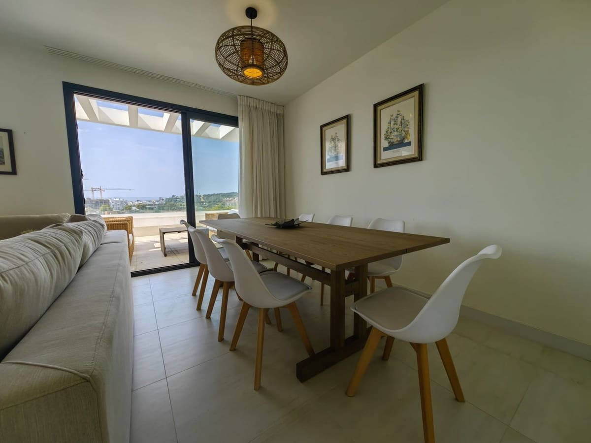 3 bedroom Penthouse for sale in Estepona with pool garage - € 630,000 (Ref: 9691571)
